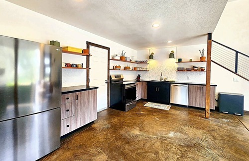 Valley Center Bed & Breakfast | Personalized Retreat: Saltwater Hot Tub & Pool, Chef, Spa Services Included