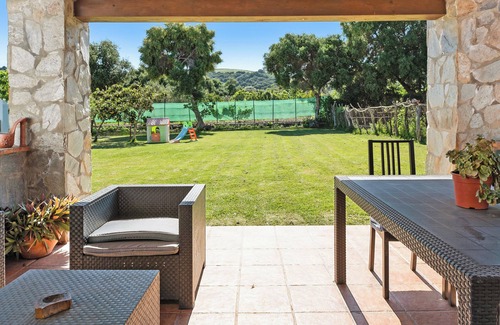 Vejer de la Frontera House | Pet-Friendly Chalet 'Casa Juan Alba' with Mountain View, Pool & Wi-Fi