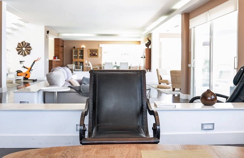 Atlanterra Villa | Pet-Friendly 'Villa de Lujo en Zahara' with Sea View, Pool, Garden & Wi-Fi