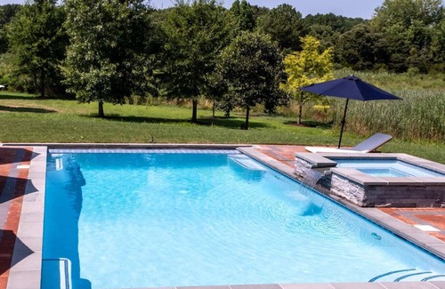 McDaniel House | Pet-Friendly 3 bedroom with a Pool, Hot Tub & Near St. Michaels