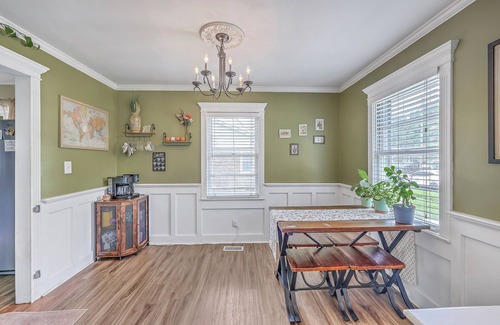 Goose Creek House | Pet-Friendly 3bd Cozy Home with Fully Fenced Back Yard in Goose Creek