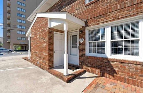 Myrtle Beach Condo | Pet Friendly! -76th Ave Townhome B- 2BR/1.5BA