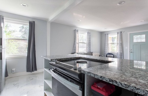 Inglewood House | Pet Friendly! A+ Neighborhood Hip! Patio Home