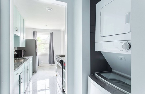 Inglewood House | Pet Friendly! A+ Neighborhood Hip! Patio Home