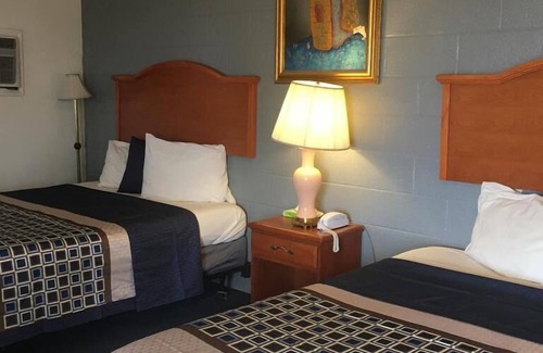Fairview Hotel | Pet-Friendly Accommodations at Knights Inn Fairview! 3 Convenient Units