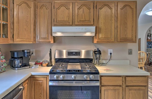 Sand Lake House | Pet Friendly Anchorage Retreat w/Deck & Yard