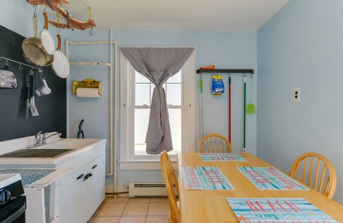 Wildwood Apartment | Pet-Friendly Apartment in Wildwood < 1 Mi to Beach