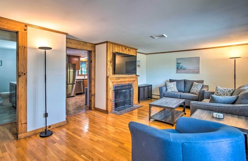 Dennis Port House | Pet-Friendly Cape Cod Getaway < 1 Mi to Beach