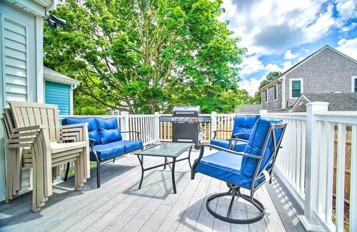 Dennis Port House | Pet-Friendly Cape Cod Getaway < 1 Mi to Beach