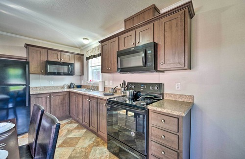 Cassopolis Cabin | Pet-Friendly Cassolopis Escape, Near Lake!