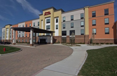 Columbus Hotel | Pet-Friendly Columbus Retreat | Free Breakfast Included Near Scotio Dows