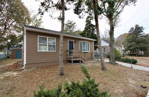 Town Bank House | Pet friendly cottage by the Delaware Bay-Townbank