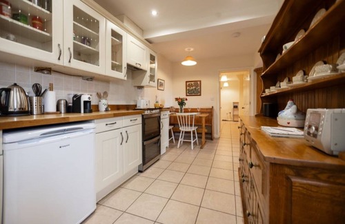 Lynton Cottage | Pet friendly cottage in Exmoor w/great sea views