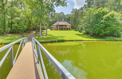 Cropwell Apartment | Pet-Friendly Cropwell Retreat on Coosa River!