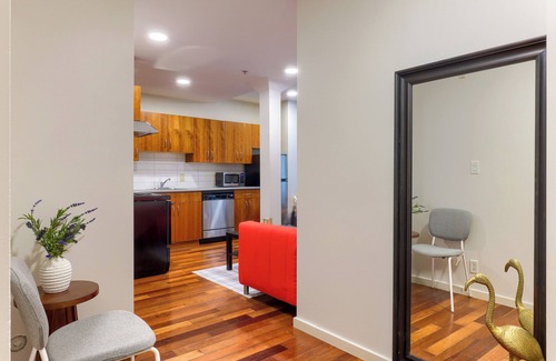 Central Apartment | Pet Friendly Furnished 2 Bedroom@440 Richards