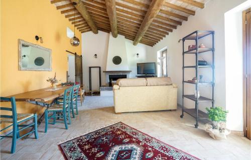 Campiglia d'Orcia House | Pet Friendly Home In Campiglia D'orcia