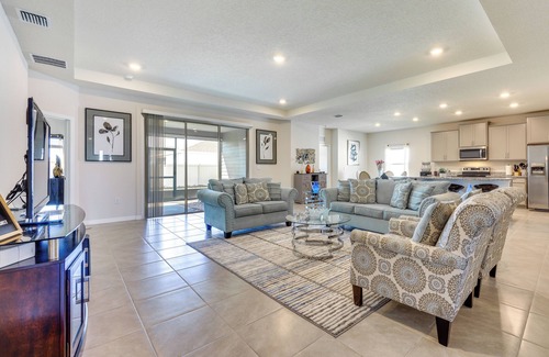 Newberry House | Pet-Friendly Home w/Screened Patio in Newberry!