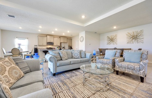 Newberry House | Pet-Friendly Home w/Screened Patio in Newberry!