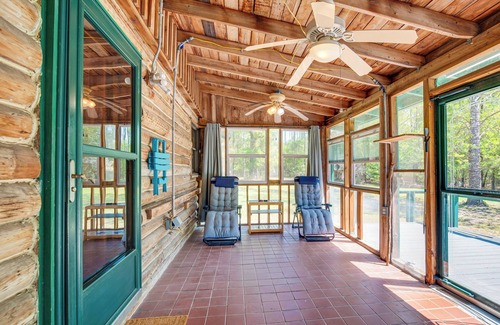 High Springs Cabin | Pet-Friendly Log Cabin in Florida Countryside!