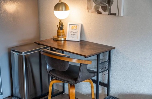Hot Springs Apartment | Pet Friendly Modern Downtown Apt
