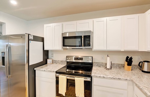 Nashville House | Pet-Friendly Nashville Townhome: 10 Mi to Dtwn