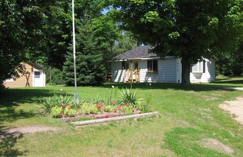 Copemish Cottage | Pet Friendly - No Cleaning Fee - Centrally Located Within Lower Northwest Mich.