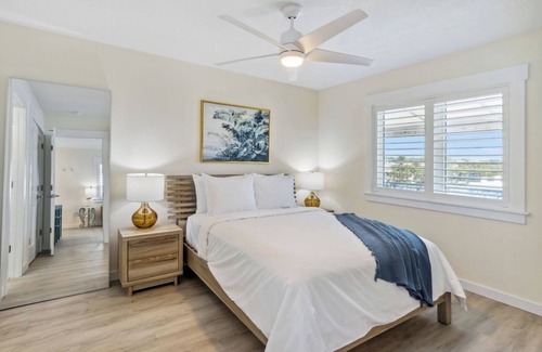 Atlantic Beach Hotel | Pet-friendly Oceanfront Room w/Sunrise Views and Direct Beach Access, Near Golf