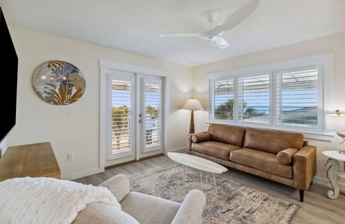 Atlantic Beach Hotel | Pet-friendly Oceanfront Room w/Sunrise Views and Direct Beach Access, Near Golf