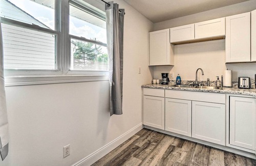 Knoxville House | Pet-Friendly Pad ~ 3 Mi to Dtwn Knoxville!
