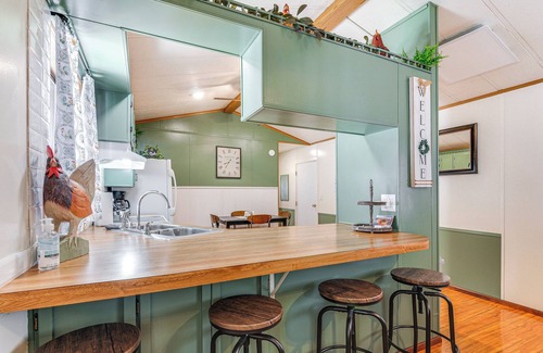 Page Cottage | Pet-Friendly Page Home ~ 4 Mi to Lake Powell!