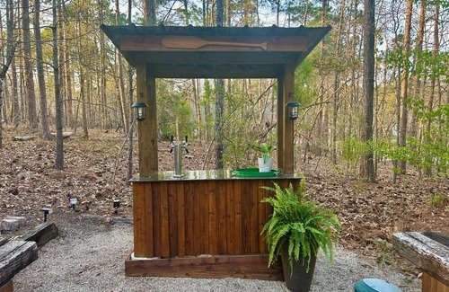 Southern Pines House | Pet friendly Plant Paradise with Pool near Pinehurst