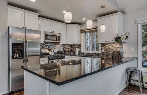 Glenwood Springs House | Pet-Friendly, Private Creekside Retreat Near Town & Hot Springs