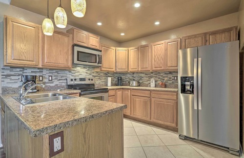 Prescott House | Pet-Friendly Prescott Townhome w/Fireplace!