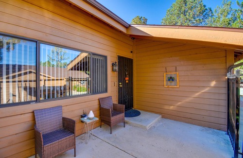 Prescott House | Pet-Friendly Prescott Townhome w/Fireplace!