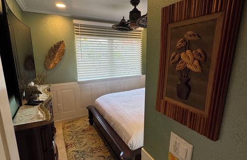 Diamond Head - Kapahulu - St. Louis House | Pet Friendly Private Room In Shared Guesthouse