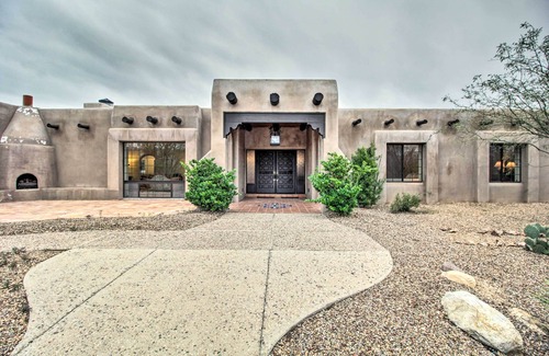 La Cebadilla Estates House | Pet-Friendly Tucson House w/Private Pool!