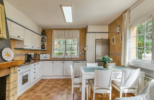 Begur Villa | Pet-Friendly "Villa Casa Dolores Style Catalan" with Mountain View, Pool & Wi-Fi