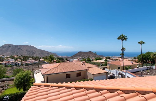 Chayofa Villa | Pet-Friendly Villa Encantada with Sea View & Pool