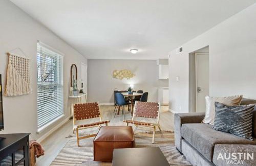 Cherrywood Apartment | Pet Friendly w Pool Near Mueller Free Parking