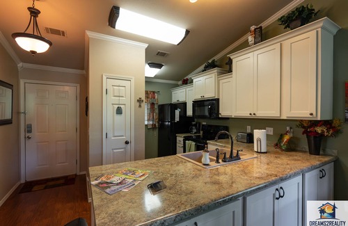 Table Rock Condo | Pet Friendly WALK-IN Condo ~ Central Location ~ FREE TICKETS INCLUDED! (FC41-17)