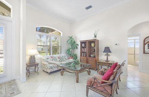 Marco Island House | Pet-friendly waterfront home near beach with pool