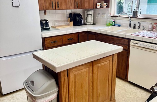 Crescent City House | Pet lovers retreat - spacious, 3 bedroom home in the redwoods by Lake Earl.