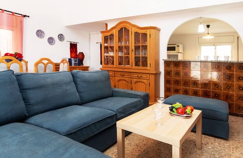 Mas Pinell House | Pfeil (TDM170) by Interhome
