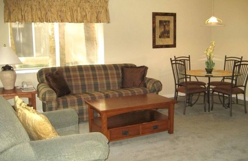 Port Saint Lucie Villa | PGA Village Luxury Golf Villa 1st floor.