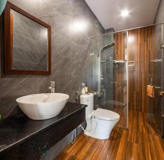 Phuong Hotel | Phương Trinh Hotel