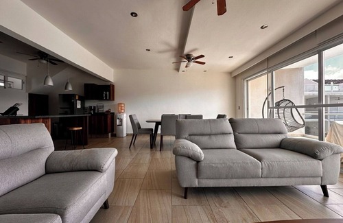 Boulevard Barra Vieja Apartment | PH in Acapulco - Private Beach Club - Pool - WiFi