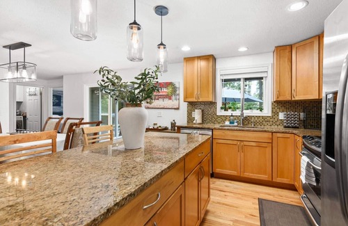 Lake Oswego House | Phenomenal Single Level Home Featuring Incredible Outdoor Golf Option w/Gazebo, Fire-Pit, and Patio