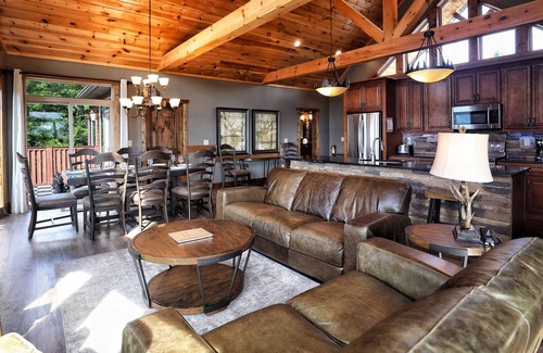 Chalet Village North Cabin | PHENOMINAL Luxury Cabin! AMAZING VIEW! Huge Game Room! 7 Fireplaces! 4 Masters!