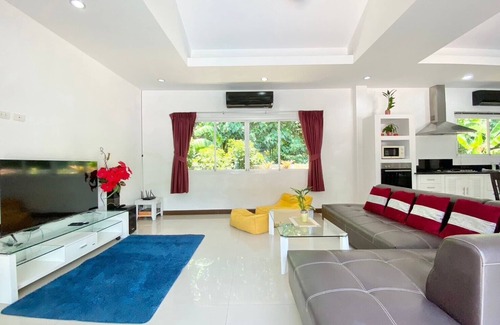 Chalong Villa | Phikun Private Pool Villa