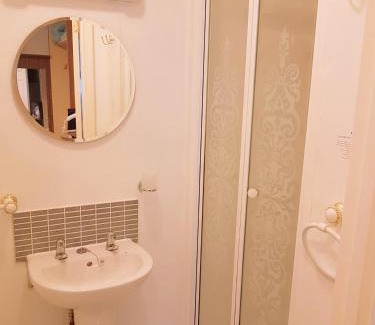 Weymouth Bed & Breakfast | Philbeach Guest House